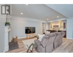 129 CHAMBERS AVENUE - 43