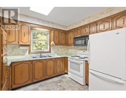 195 QUEEN STREET - 13