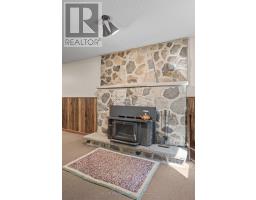 195 QUEEN STREET - 23