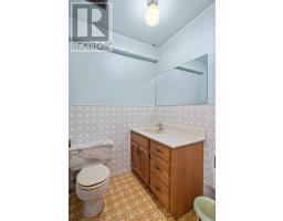 195 QUEEN STREET - 25