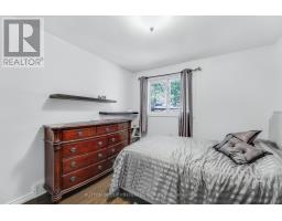 82 LACEY CRESCENT - 22
