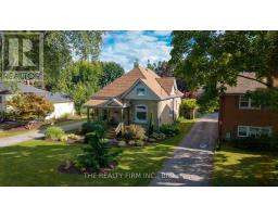 40 MARY STREET E - 2