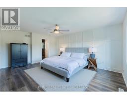 56 FIELDSTONE CRESCENT S - 24