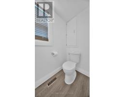 46 ST ANDREWS PLACE - 23