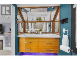 31 BRISCOE STREET W - 26