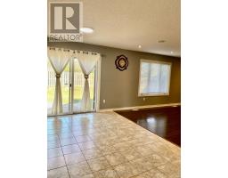 1678 BLACKMAPLE CRESCENT - 8