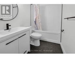 20 - 75 GATEWOOD PLACE S - 21