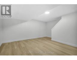 20 - 75 GATEWOOD PLACE S - 23