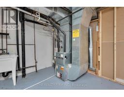 20 - 75 GATEWOOD PLACE S - 24