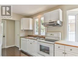 56 TOULON CRESCENT - 13