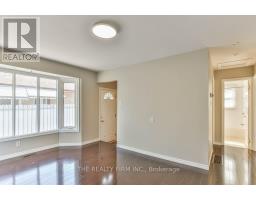 56 TOULON CRESCENT - 20