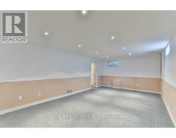 56 TOULON CRESCENT - 29