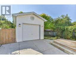 56 TOULON CRESCENT - 40