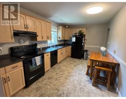 28 MELANIE DRIVE - 5