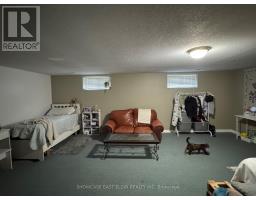 28 MELANIE DRIVE - 9