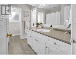 10 FRONTENAC ROAD - 21