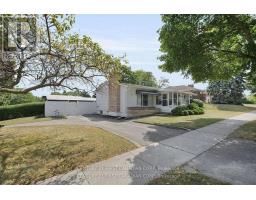 10 FRONTENAC ROAD - 4