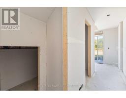 18 - 2605 KETTERING PLACE - 35