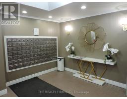 504 - 858 COMMISSIONERS ROAD E - 7