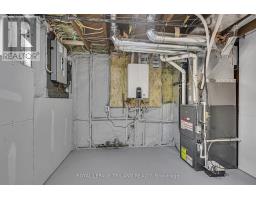 377 STEPHEN STREET - 27