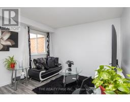 48 - 971 ADELAIDE STREET - 11