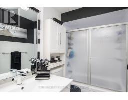 48 - 971 ADELAIDE STREET - 15
