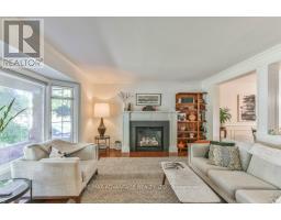 70 FAIRLANE ROAD - 11