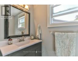 70 FAIRLANE ROAD - 30