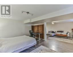 70 FAIRLANE ROAD - 42