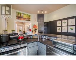 434 ENGLISH STREET - 23