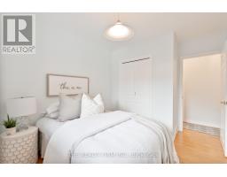 23 TOULON CRESCENT - 15