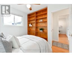 23 TOULON CRESCENT - 19