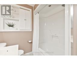 23 TOULON CRESCENT - 21
