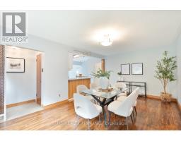23 TOULON CRESCENT - 3