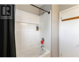 262 ADMIRAL DRIVE - 31