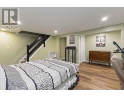 262 ADMIRAL DRIVE - 34