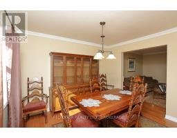 41 LUTON CRESCENT - 11