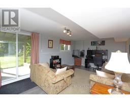 41 LUTON CRESCENT - 19