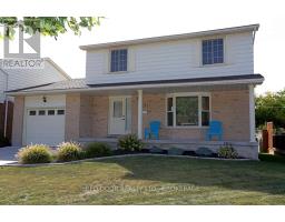 41 LUTON CRESCENT - 2