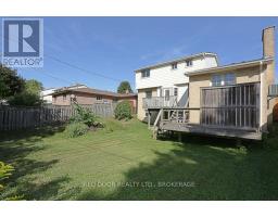 41 LUTON CRESCENT - 40