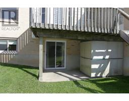 41 LUTON CRESCENT - 44