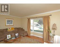 41 LUTON CRESCENT - 6