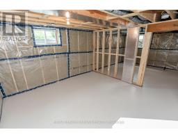 24 HARROW LANE - 40