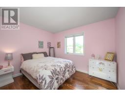 983 COUNTRY CLUB CRESCENT - 29