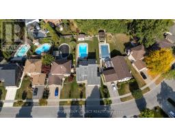 983 COUNTRY CLUB CRESCENT - 36
