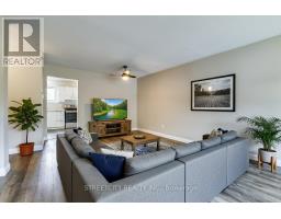 55 - 475 SANDRINGHAM CRESCENT - 4