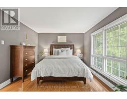 30 - 1399 COMMISSIONERS ROAD W - 21