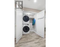30 - 1399 COMMISSIONERS ROAD W - 9