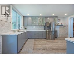 217 SHACKLETON STREET - 21