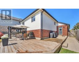 579 HARTOP PLACE - 35